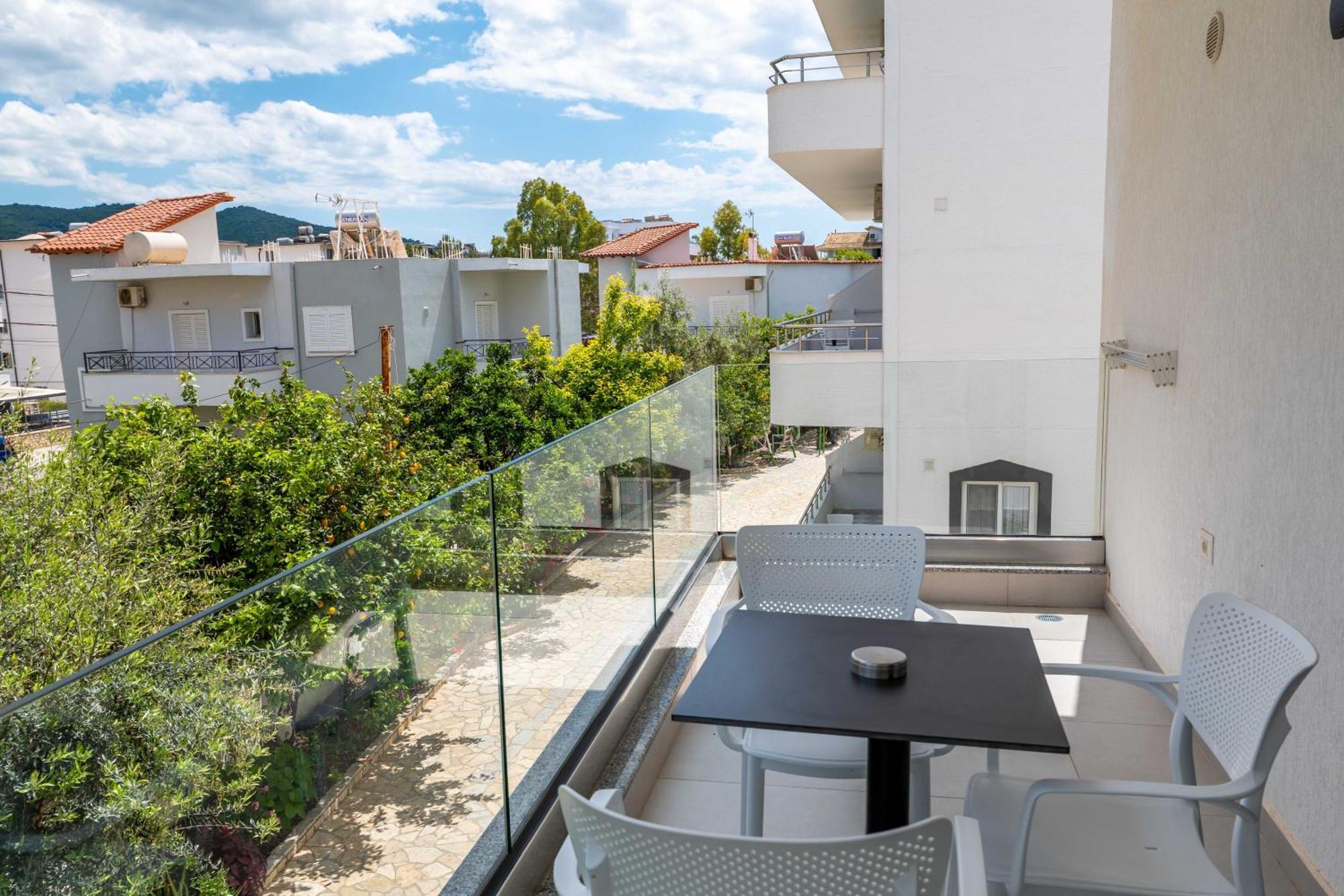 קסאמיל Apartments Margarita מראה חיצוני תמונה