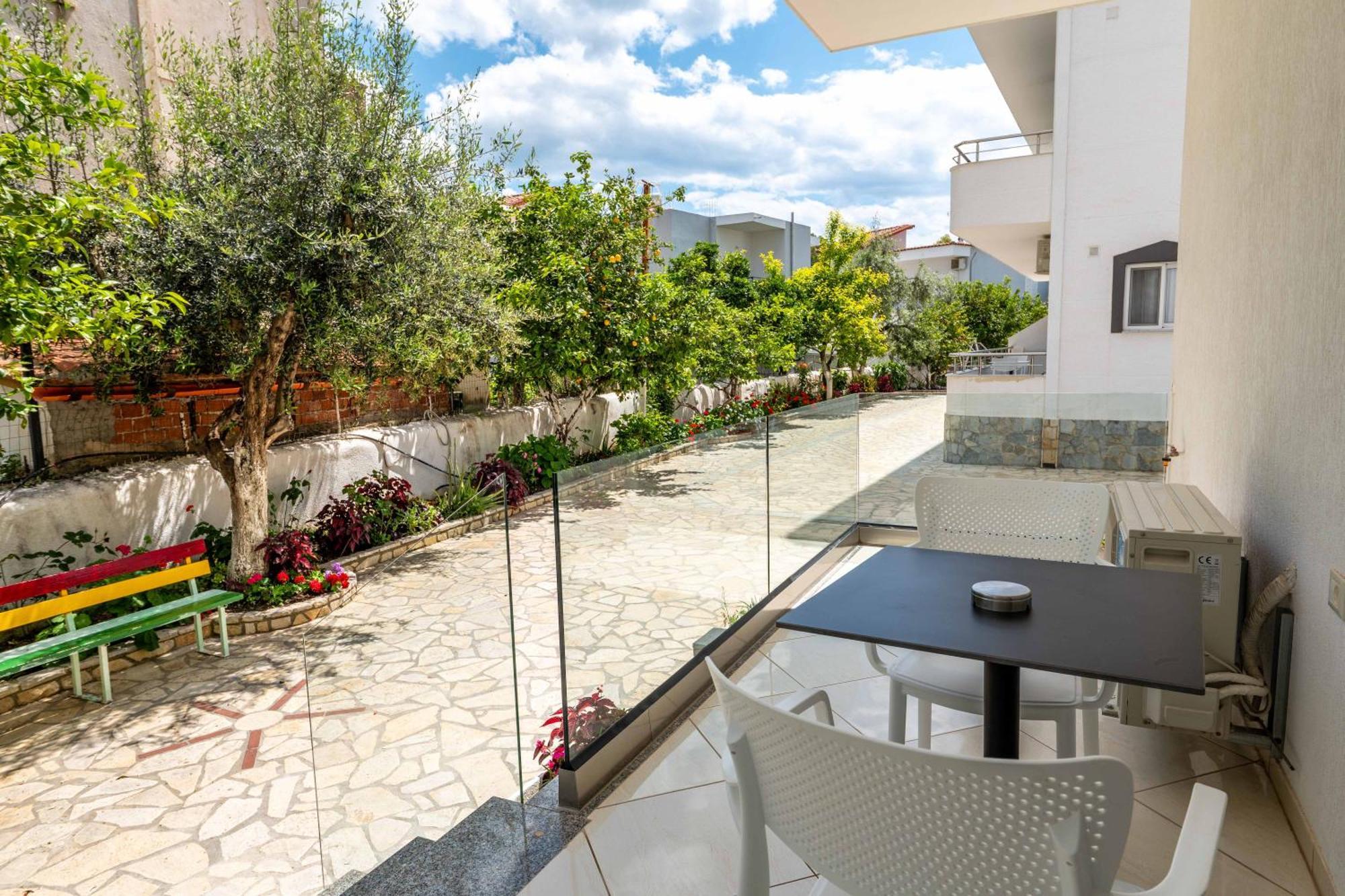 קסאמיל Apartments Margarita מראה חיצוני תמונה